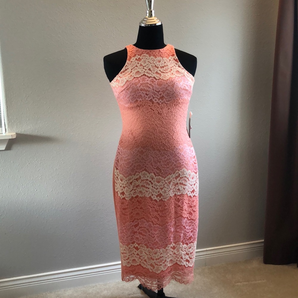 BNWT - Alexia Admor body con dress